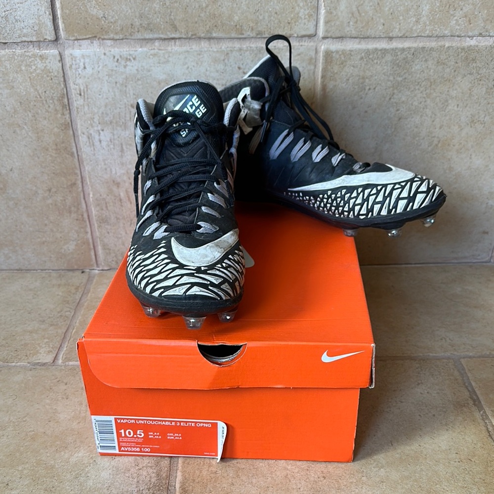 Nike Vapor Untouchable Elite Cleats 11